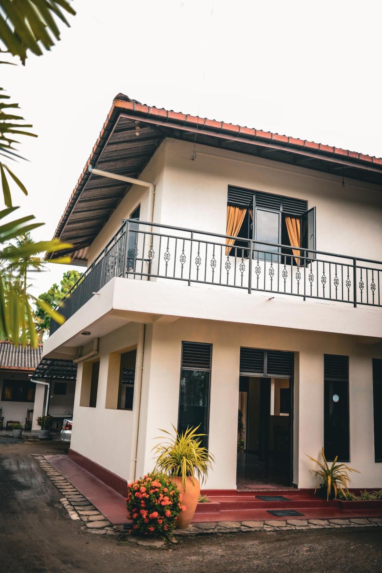 Sunny Lanka Guest House Матара Экстерьер фото