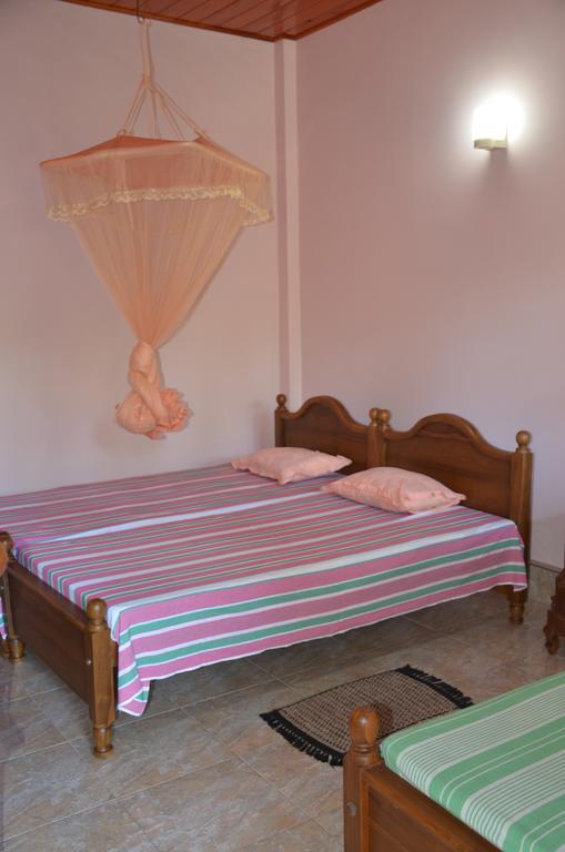 Sunny Lanka Guest House Матара Номер фото